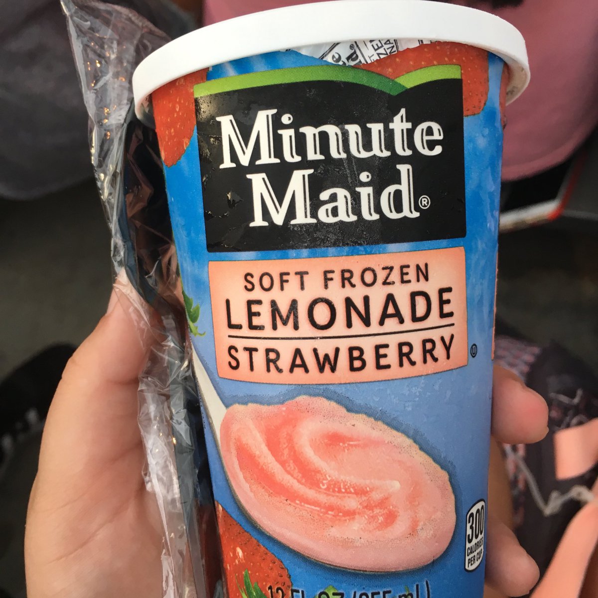 Busjxl16's tweet image. Este helado es lo mejor que les va a pasar en la vida, no duden en comprarlo #funtimetips