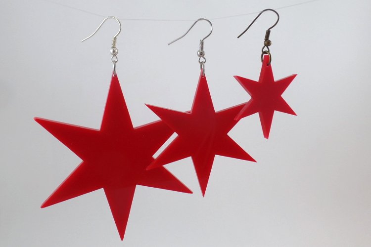 JPHeavyI's tweet photo. Show some #Chicago Pride with JPHI Chicago Star Earrings!  3 sizes for every style.  Available at @wolfbaitchicago https://t.co/6ma1WKrxeB