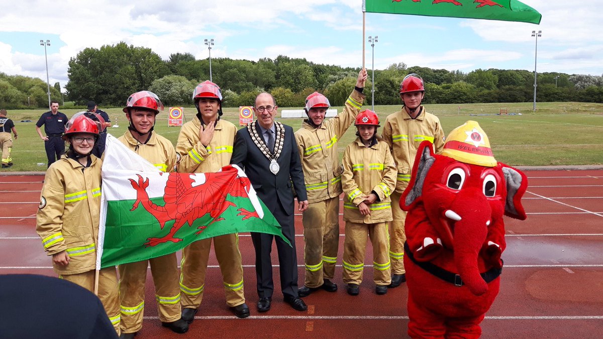 dave_bond84's tweet photo. The winning team #MidandWestWales with @DaveBHarry and one of the @CheshireFire Cadets as Welephant! #tyfcc https://t.co/kofUIVaqFW