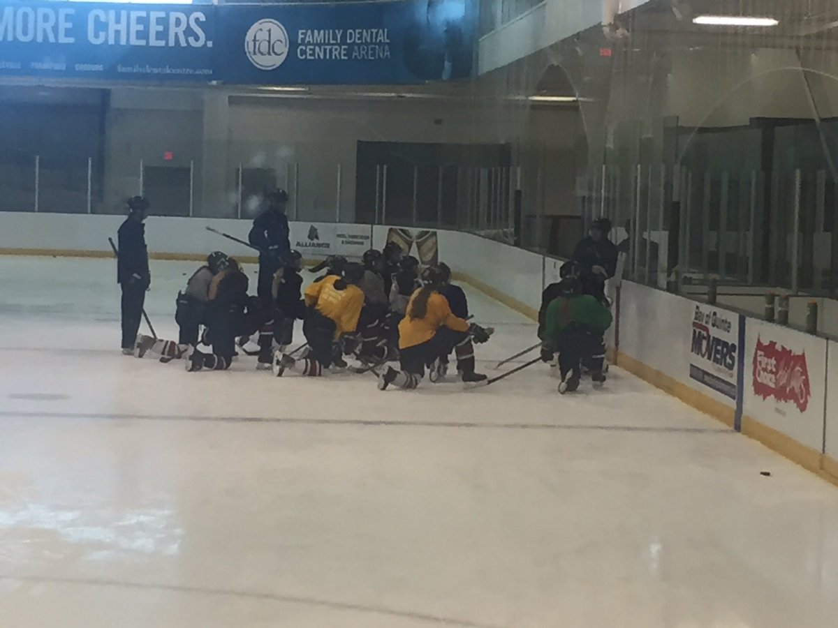 notsobigkahuna's tweet photo. And so it begins, #mhd and her @FearBearcats #midgetbb hit the ice for their 1st skate. #gomhdgo https://t.co/6CVojhZjYn