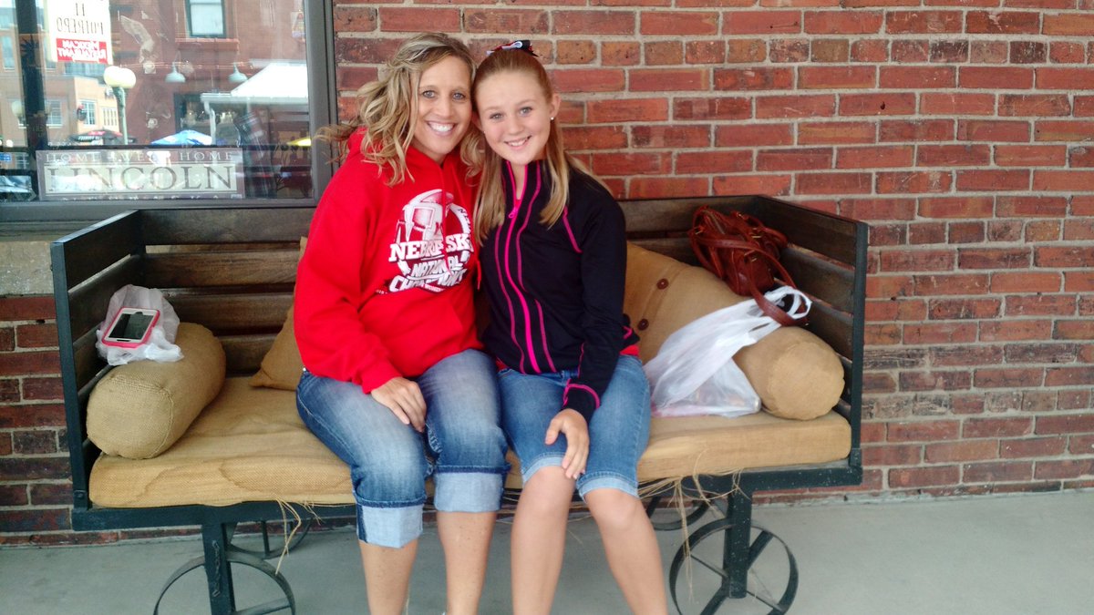 Hanging out in the Haymarket in Lincoln with Ros and Briana. Beautiful day! #Family #Haymarket