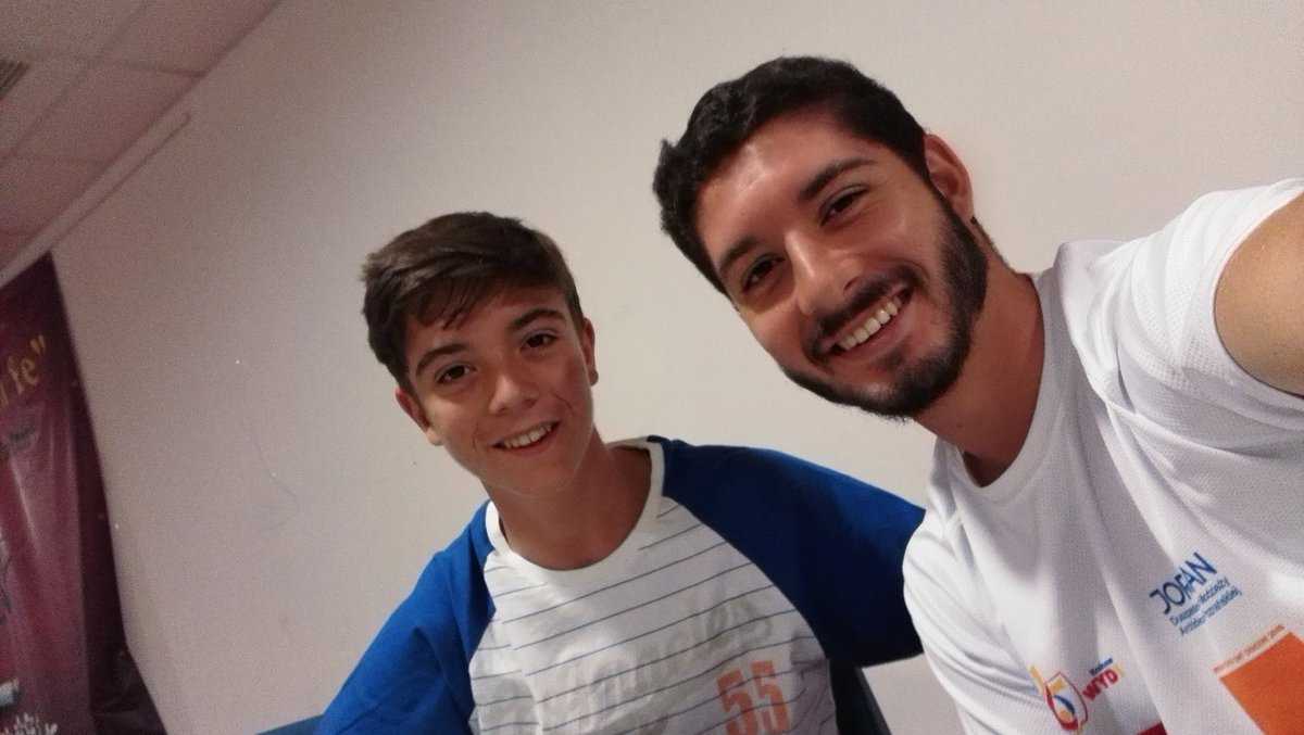 alexreal_96's tweet photo. #Intermies2016 Ora, lucha y confía https://t.co/qY1AevYXtg