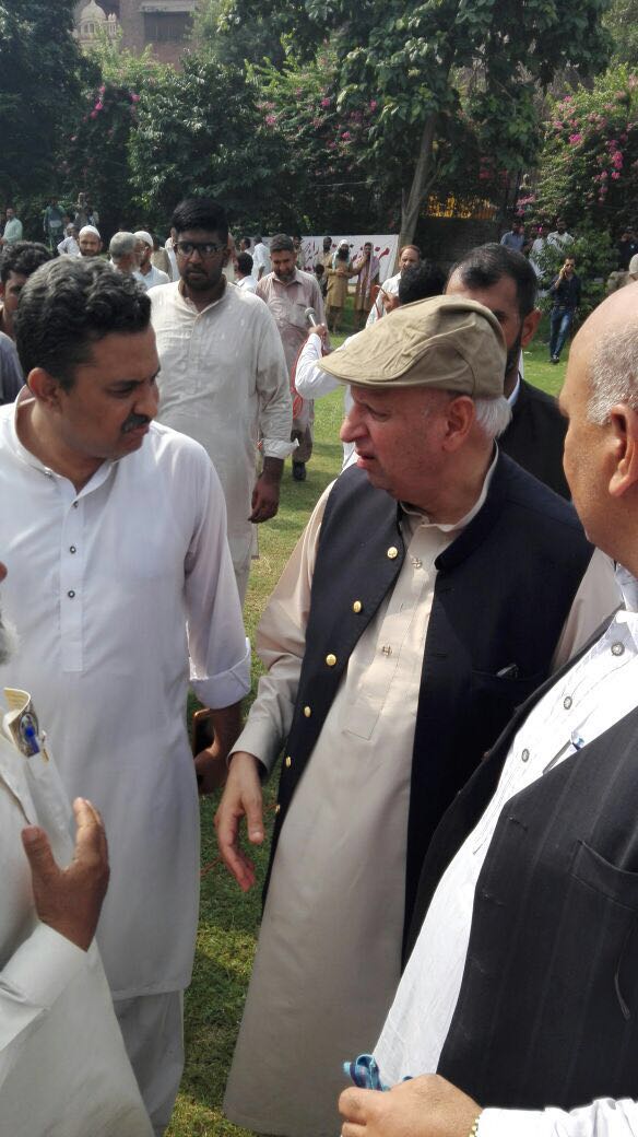 ChMSarwar's tweet photo. At the funeral of Mirza Tanveer. Target killing &amp; murder of PTI workers must stop. Killers must be arrested. https://t.co/1s1z0oQ7Xu