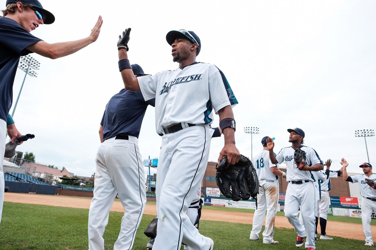 FrozenMomentsCT's tweet photo. @BPTBluefish defeats @SOMPatriots with a score of 12-8 @TheHarborYard https://t.co/TwUoIQfJdC