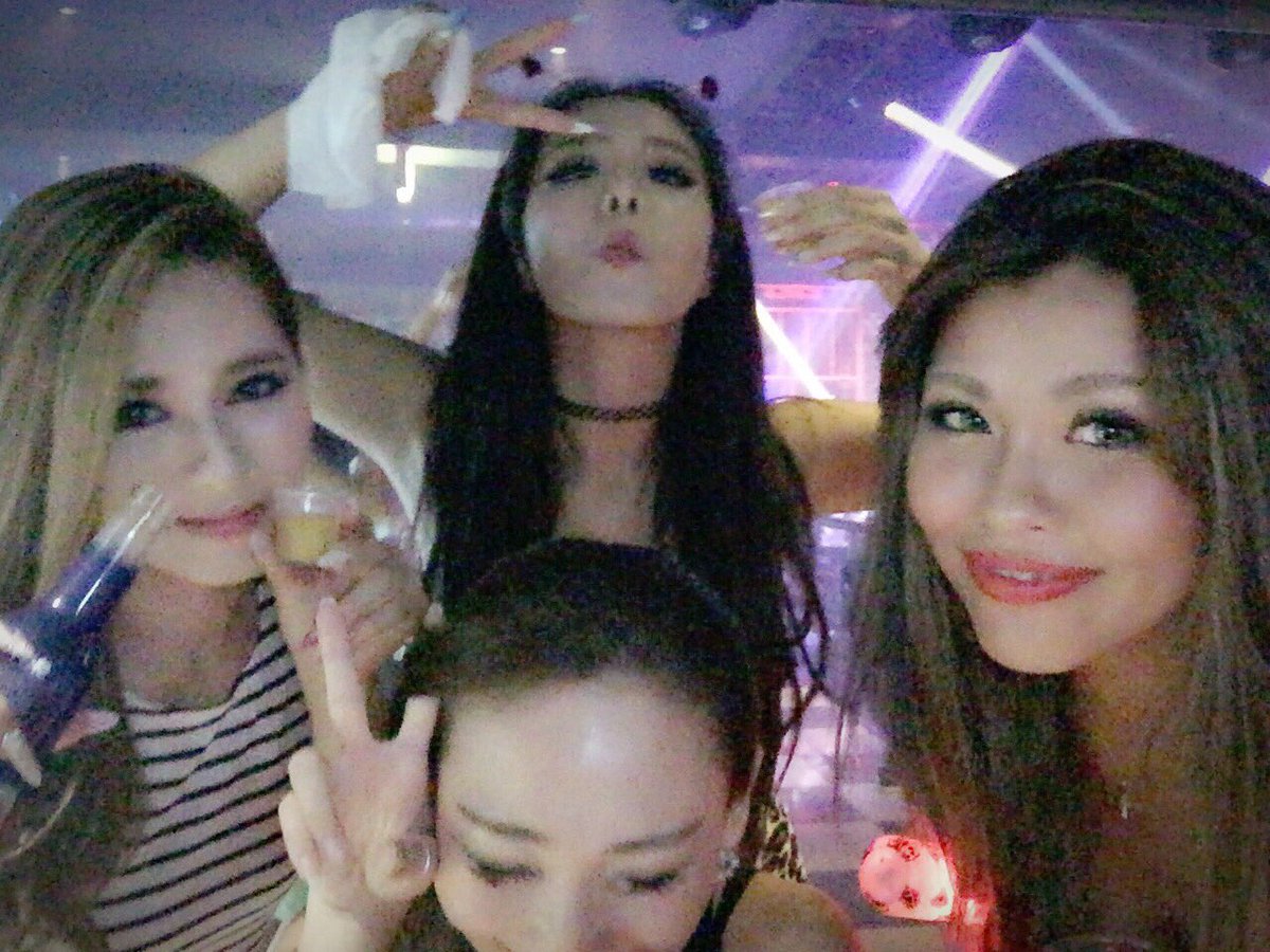 chiponyo2402's tweet photo. 写メたち♡
#epica
#拡散希望
#whatchme https://t.co/rtVq61hVoi