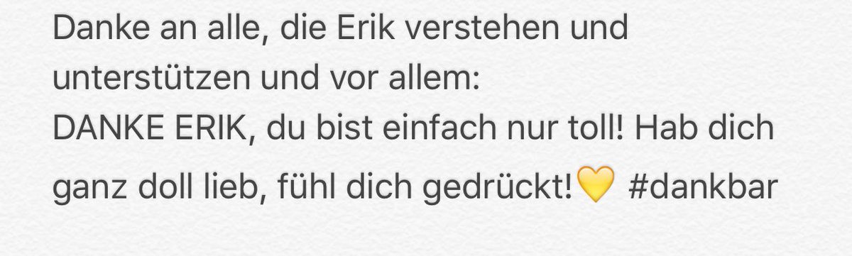 paulasworlds's tweet photo. Darf ich bitte einmal kurz um eure Aufmerksamkeit bitten @Gronkh ☝🏻️🙏🏻 #Gamescom https://t.co/UJWp69LyPx