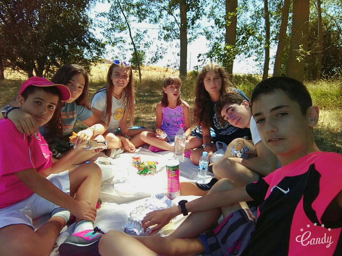 suusan0703's tweet photo. Lo mejor del verano se acaba pronto 😓😪 #Benazolve https://t.co/MEHMn6os58