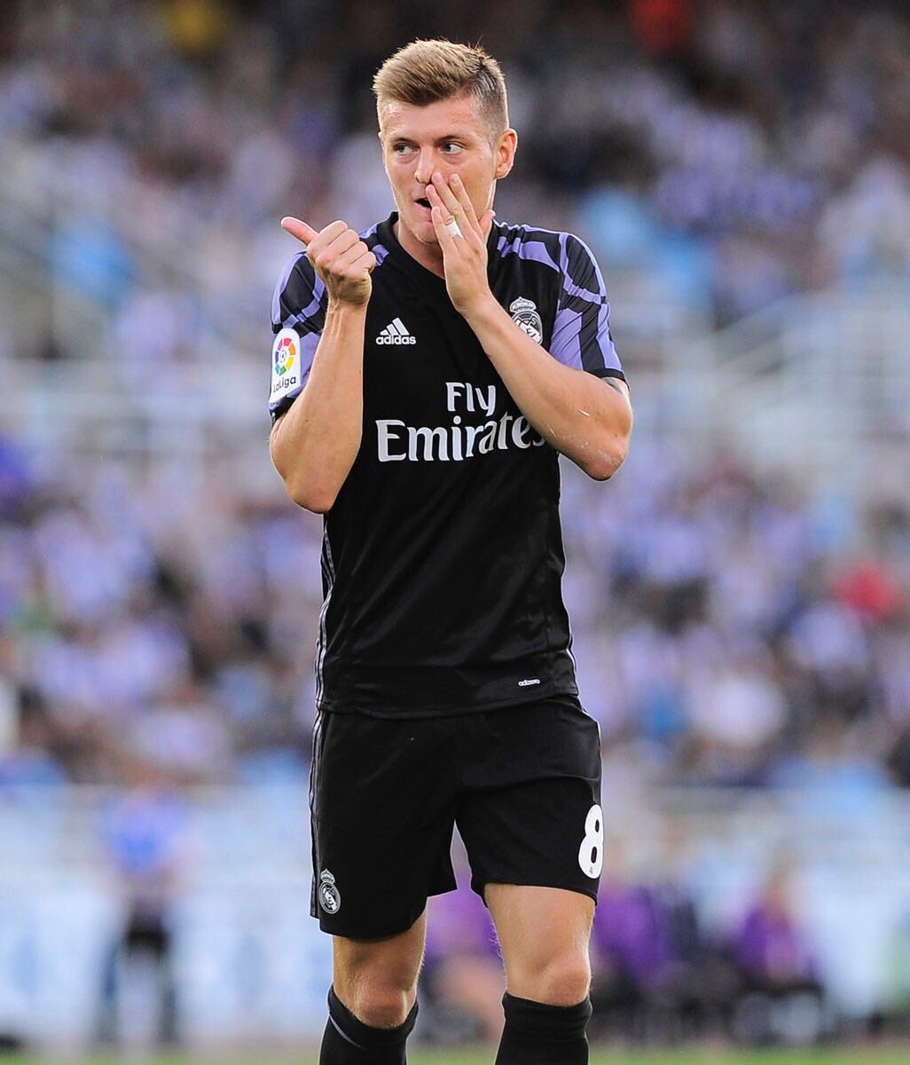ToniKroos's tweet photo. Great win and now 100 games for the biggest club in the world! Thanks for your love and support since i came here! https://t.co/5qF6h0FkvD