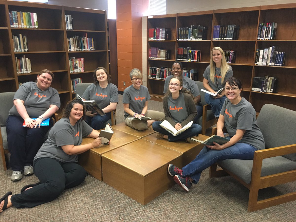 1120Buckeye's tweet photo. My team! ❤️ #BuckeyesRead https://t.co/8X4WoeSqQq