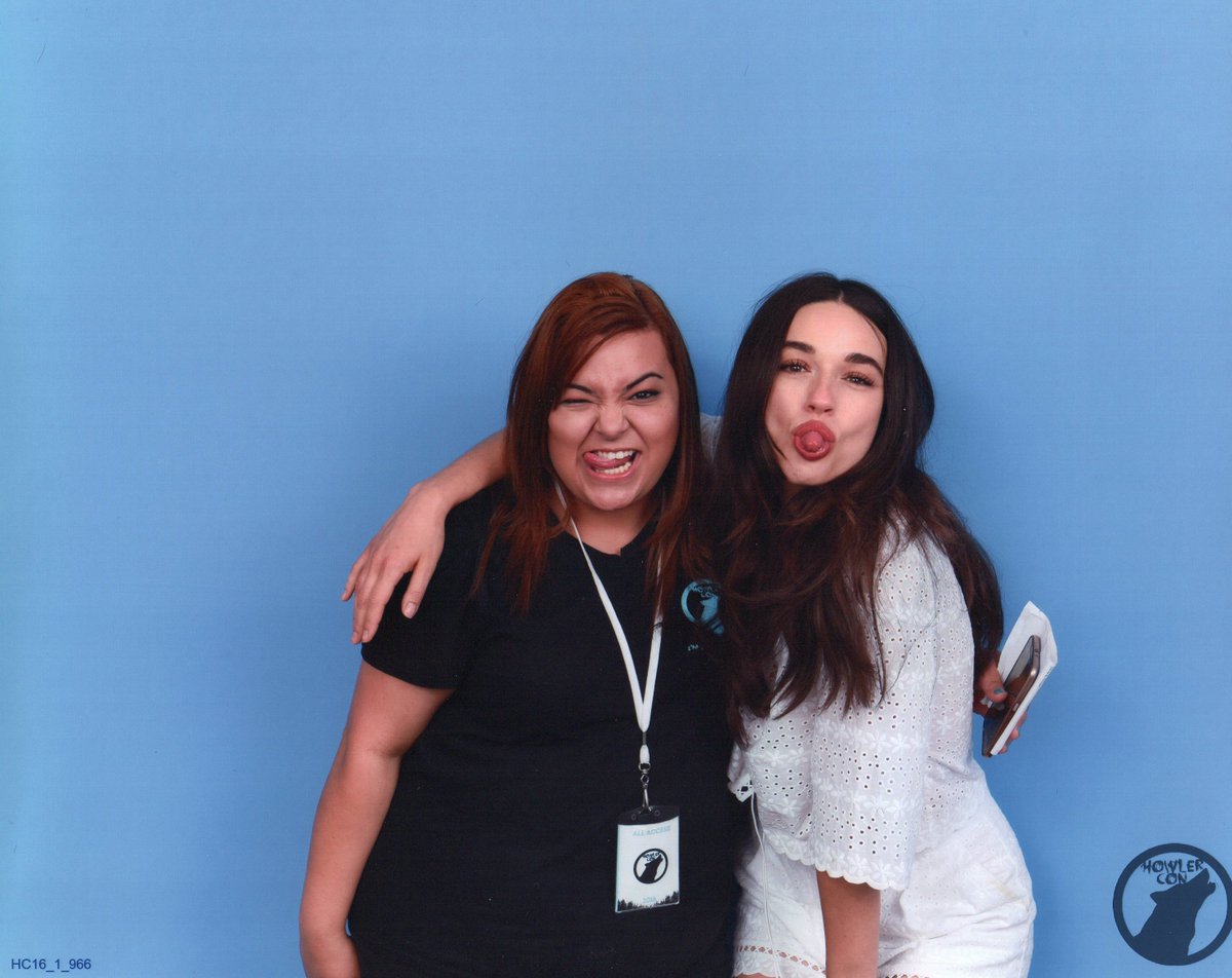 amehmancini's tweet photo. This is all you need to know about me and #HowlerCon2016. Missing this lovely. @CrystalmReed https://t.co/rn9fk5pMhy