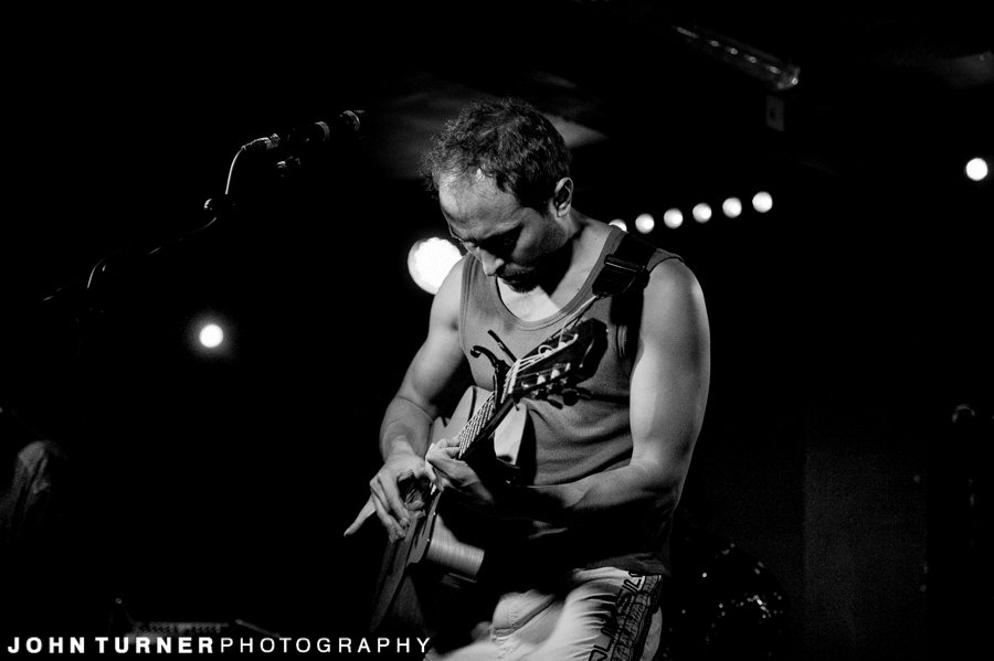 cinematicstills's tweet image. The awesome @VenezuelanAlien playing the @SebrightArms for @BlockPorter last year. #LiveMusicPhotography