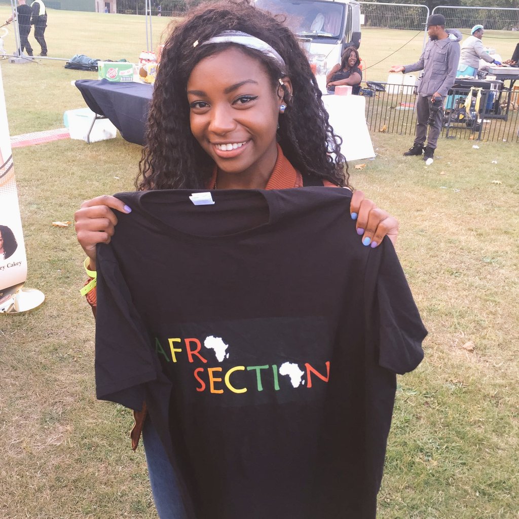afrosection's tweet photo. Lovely to finally meet @ScolaDondo Keep up the Afrobeats Workout videos #ABFEST16 https://t.co/BUvhoIgoHx