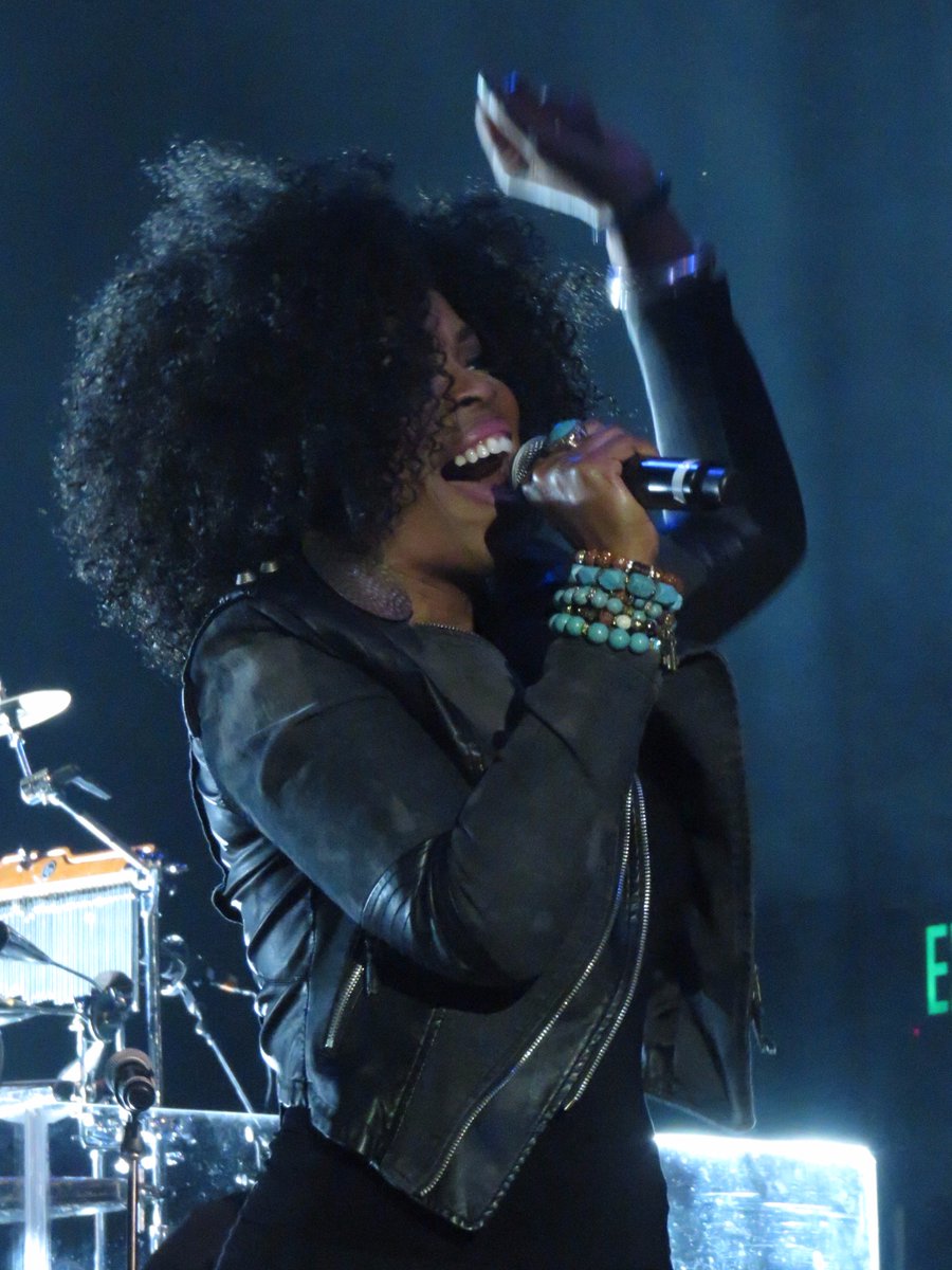 AlanToddWHS's tweet photo. .@deedeefoster killing it during Church of the Poison Mind with Culture Club @VinaRoblesAmp on 8/20/16 https://t.co/X8SUrXcqa4