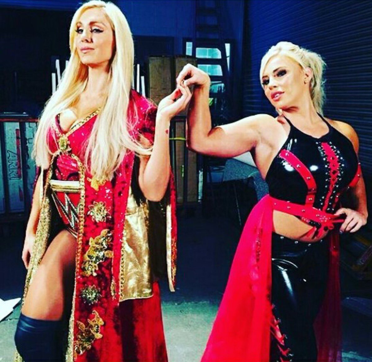 Dana Brooke Wwe Auf Twitter Im Not Ur Side But Im Always In Your 