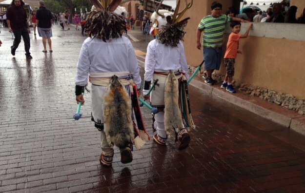 NewMexicosBest's tweet photo. Twitter buzz for @santafecom: https://t.co/BXpo8q6VTW - RT @SantaFeTour Indian Market, Santa Fe Plaza, August 2016 https://t.co/PXVQE8QWwE