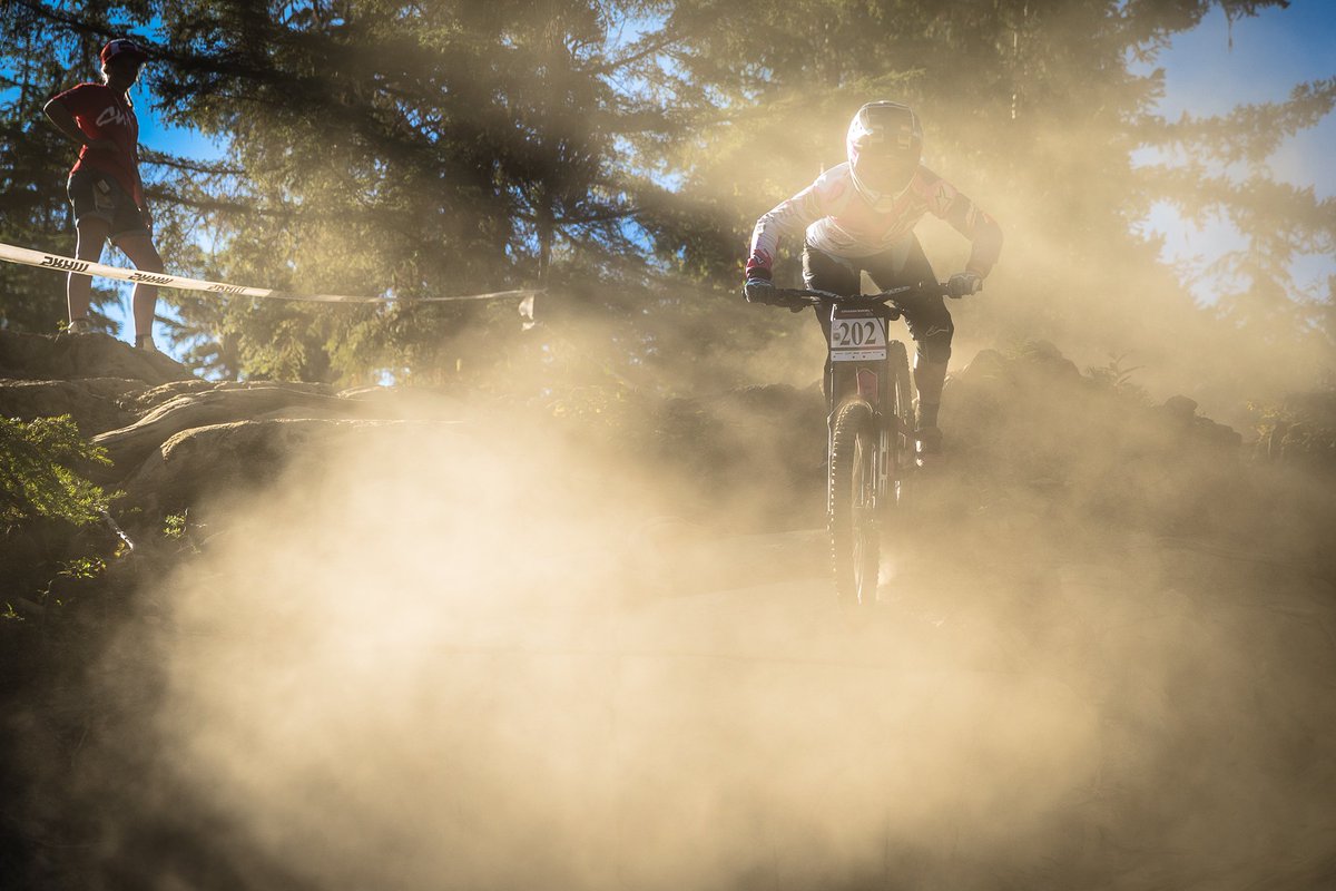 Powering through the heat, Aussie racer <a href="/TraceyHannah/">Tracey Hannah</a> takes the win in Cdn. Open DH. Replay: ow.ly/zBAc303qJvu