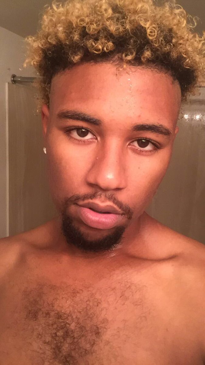 JeremiahDarren_'s tweet photo. Cut my beard off. I like this look better https://t.co/2hKM6cln3h