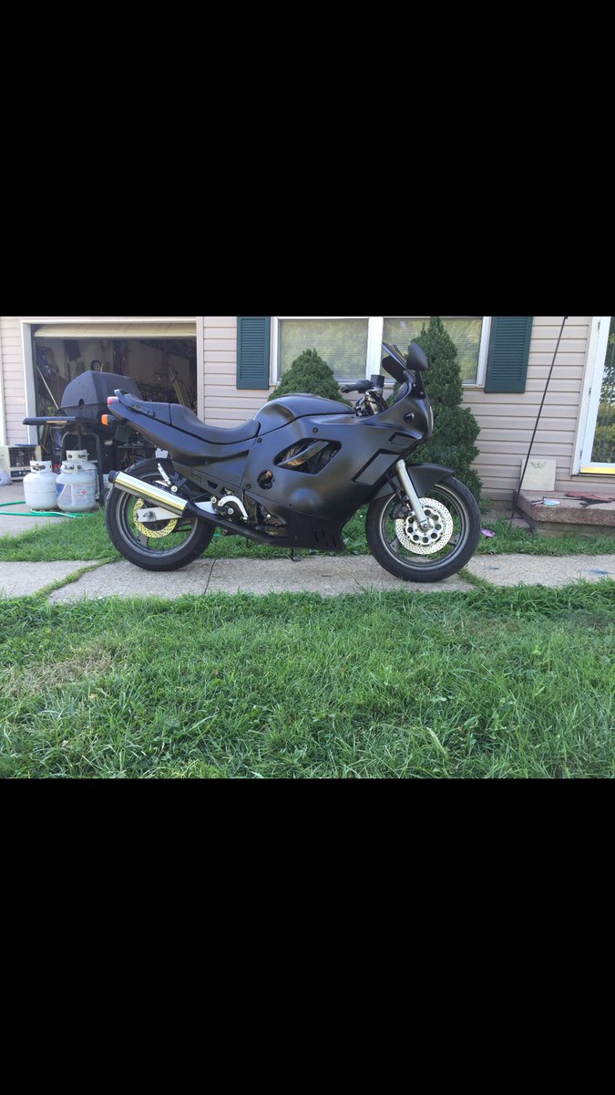 nance1134's tweet photo. Absolutely love the feeling of riding this bike #gsx600f 👌🏻 https://t.co/ieDT5SXYjS