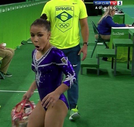 ButCaah's tweet photo. As Olímpiadas acabaram, mas os memes nao https://t.co/OEd3tvyp2P