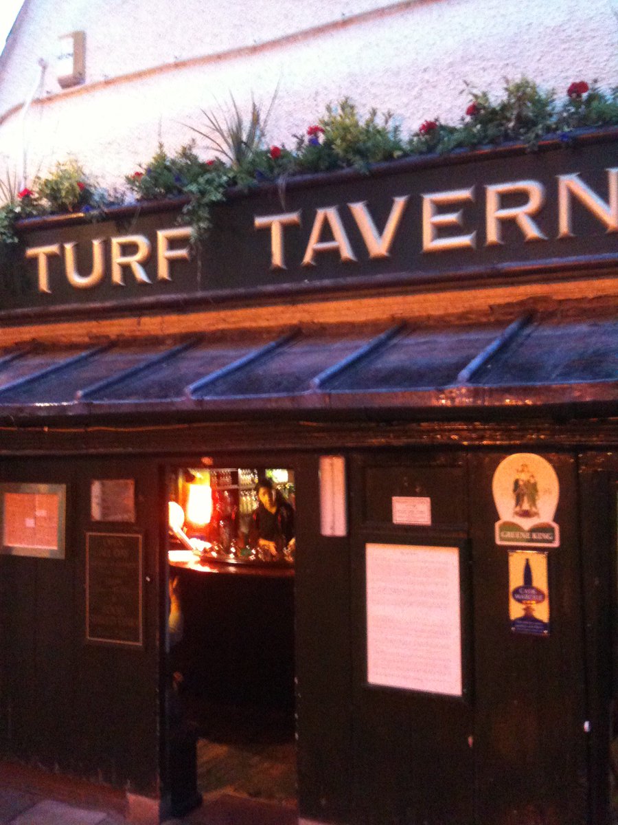 Liuamy88's tweet photo. I wanna win a ticket to U.K. enjoy a pub there! #VirginGotMeLike! https://t.co/1dhbFz9est