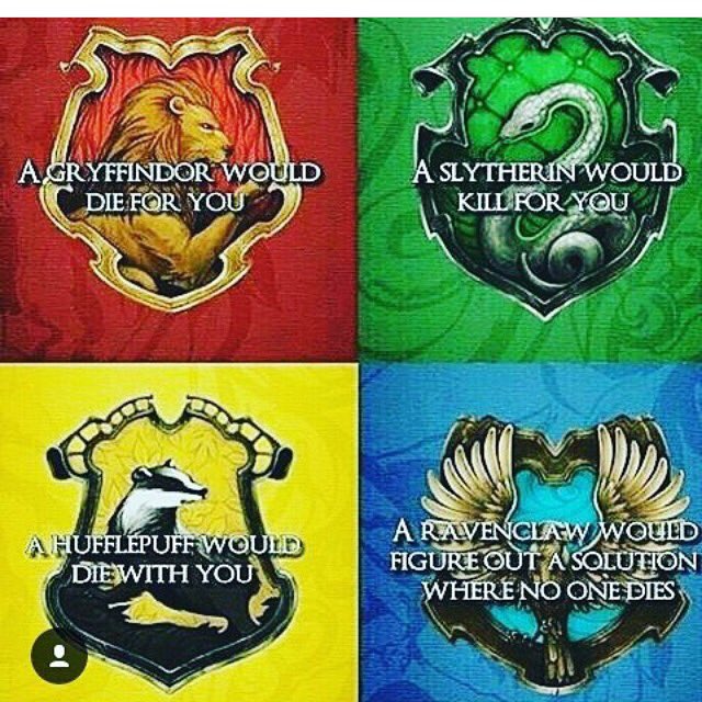 TeenBookFandoms's tweet photo. Lol I'd run for my life😂😂 https://t.co/lMpyMuBCm2