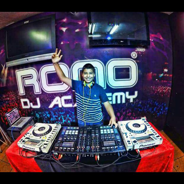 DJAJEC's tweet photo. 👊 Romo Dj Academy 👊 
#DjLine #RomoDjAcademy https://t.co/LDRKN3YuIQ