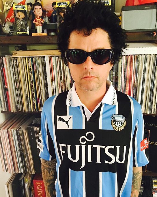 Green Day ビリー 川崎フロンターレ創立周年を祝福 中村憲剛 凄くない Cycle やわらかスポーツ情報サイト