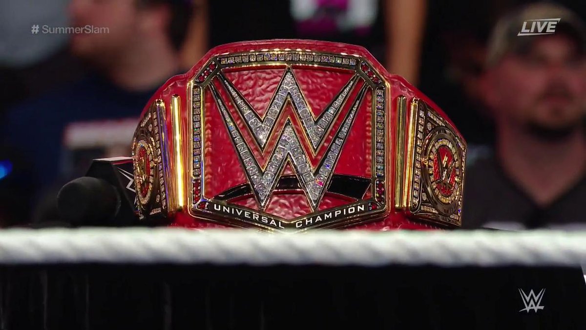 Фото WWE Universal Championship