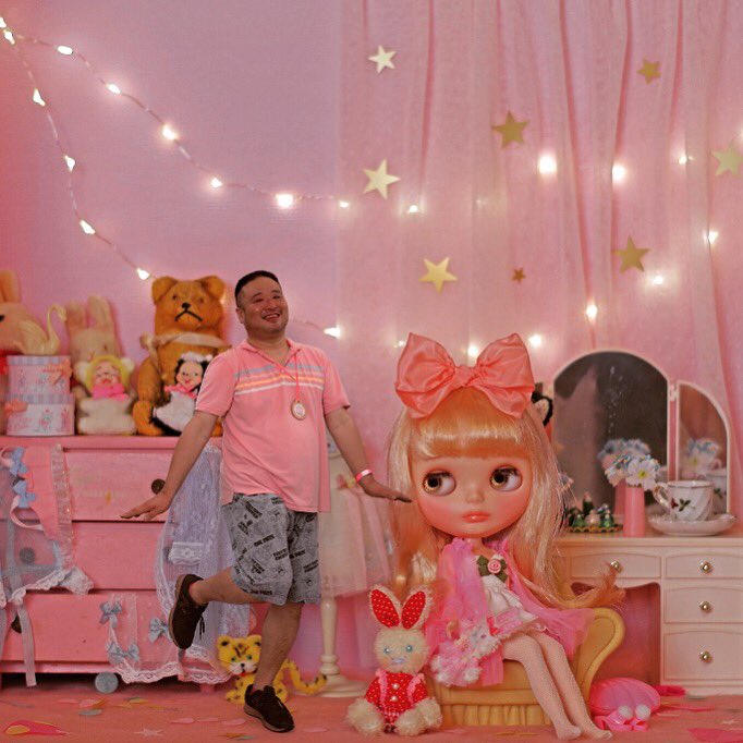 デツカイ tweet media