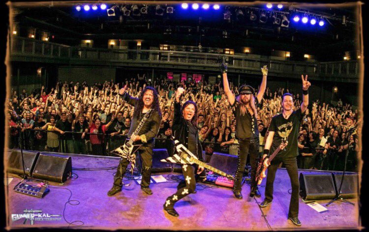 Shagg_'s tweet photo. Cool shot from the other night in Tempe. Thanks to the guys for their time and graciousness . Great show! https://t.co/xYlGkmUU07