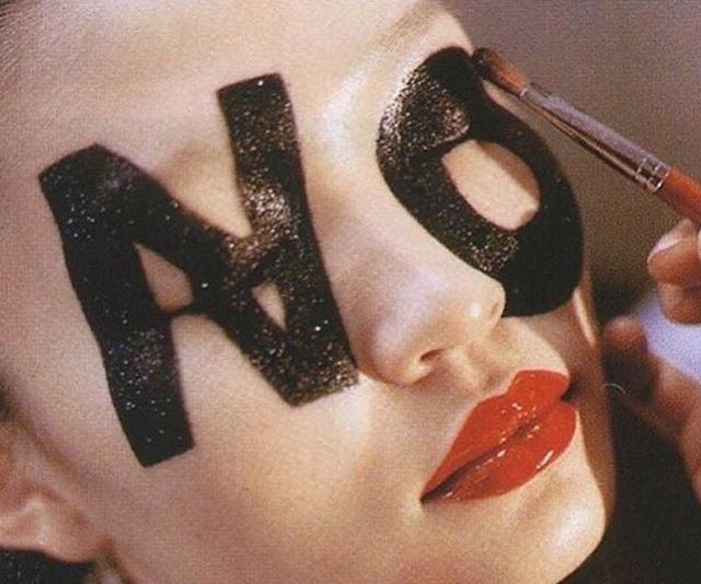 pradasilk's tweet image. "Can I log into my snapchat with ur phone"