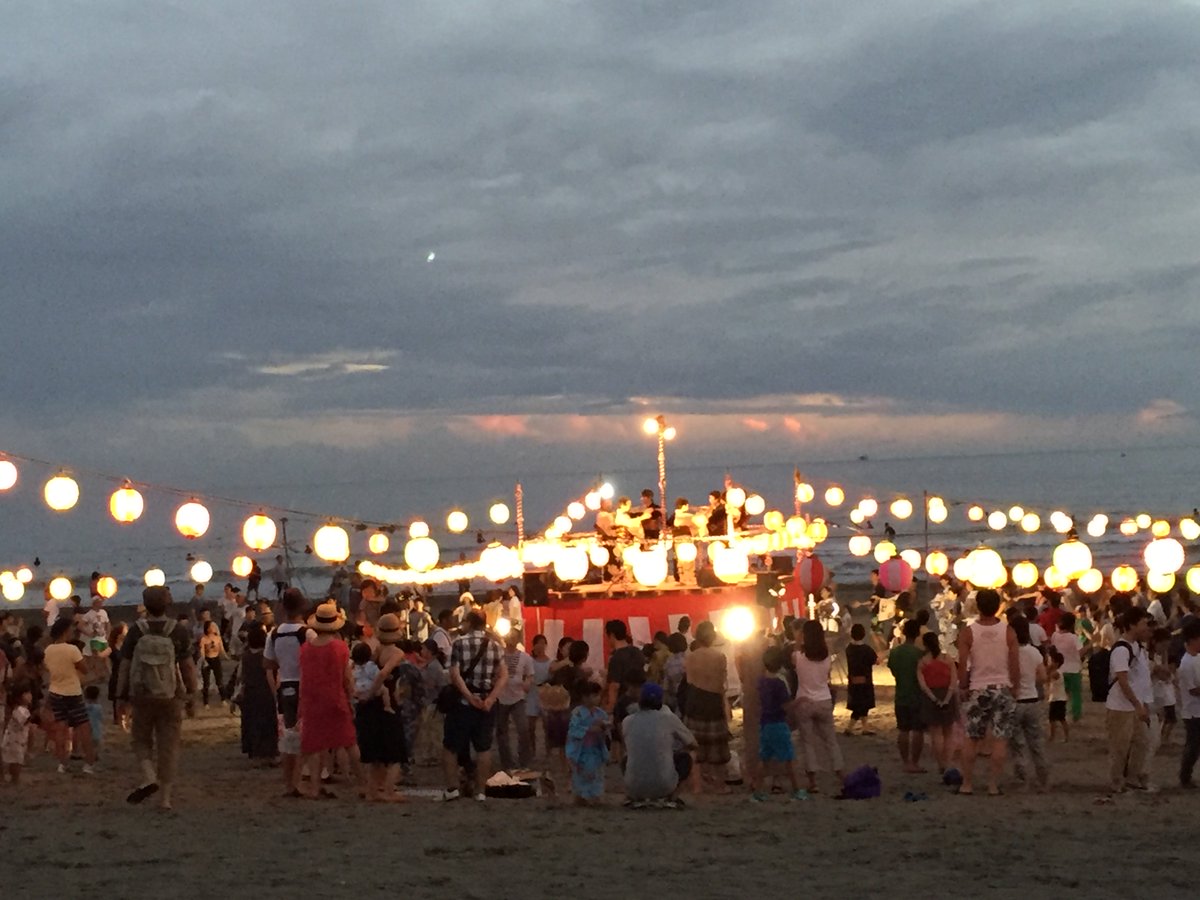 Nozo元フリーライター 昨日の海 とてもキレイでした ジェット バナナボートで沖に出たら澄んでいること 絵のような富士山に虹まで見られた1日でした 浜の盆踊りも面白かった 鎌倉 海 材木座 由比ガ浜