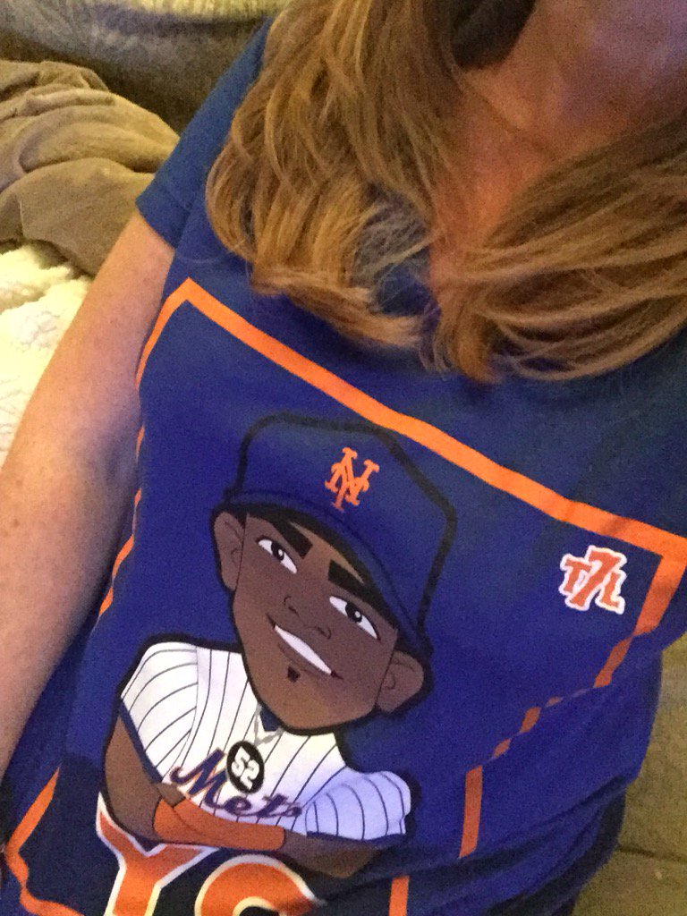 NYER423's tweet photo. @Mets 2-0, Cespedes 3 HRs since getting my new @The7Line YO T-shirt! βΎοΈ #LGM #YoGone https://t.co/glE79OlGqd
