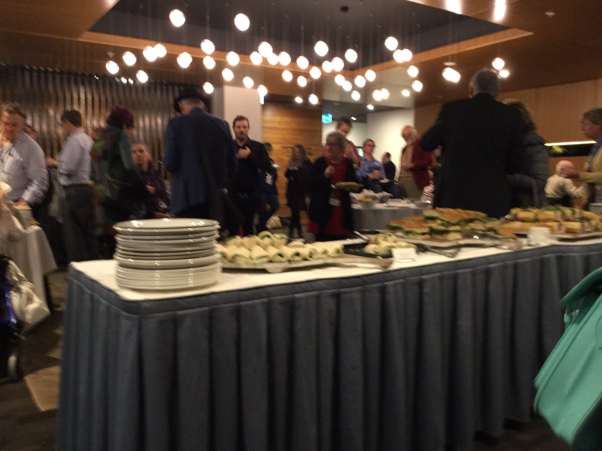 MeredithAllan's tweet photo. this is why  conferences should include lunch....  communi it #embraceconf https://t.co/wtHBJh1sAn
