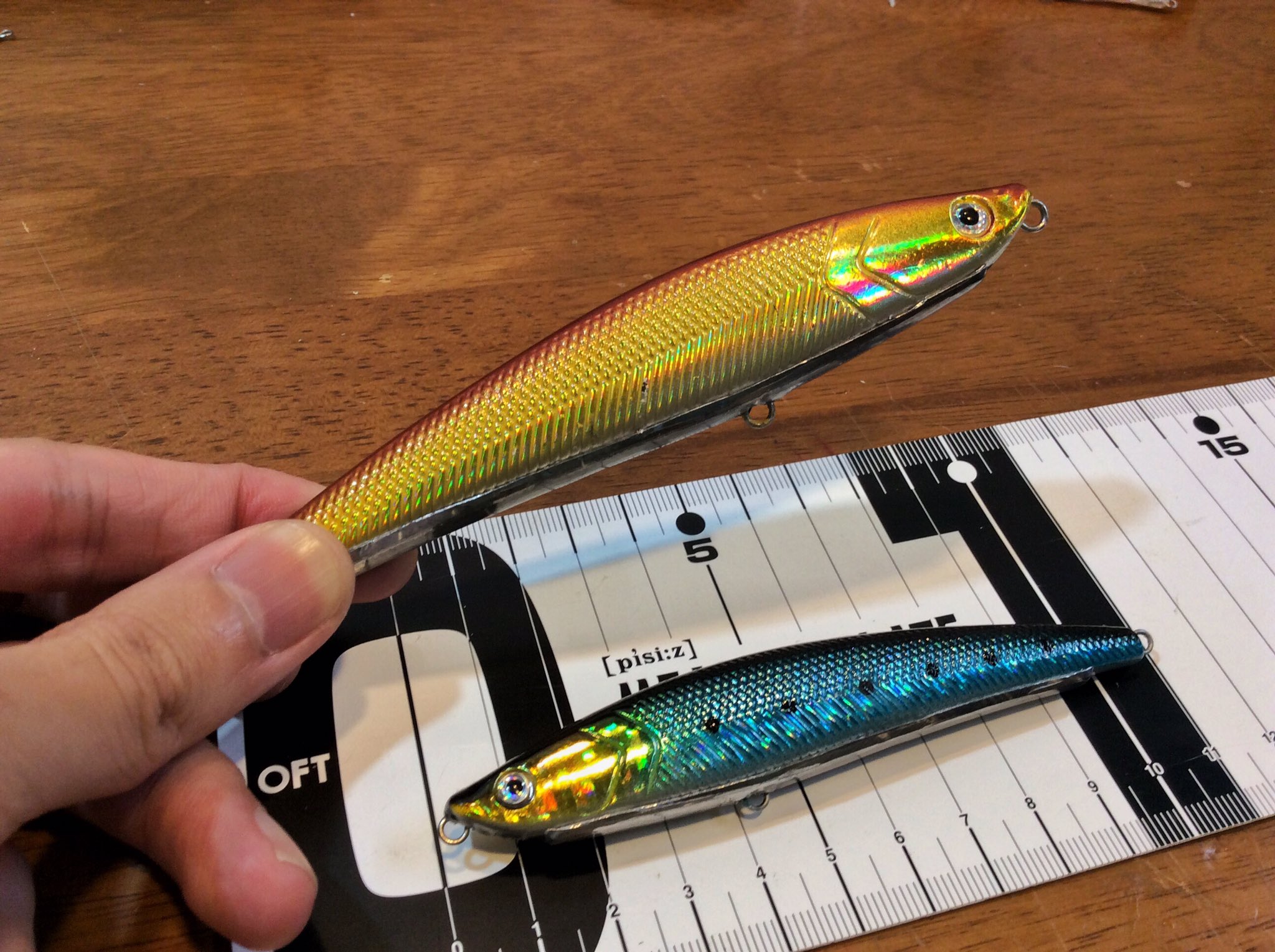 Haru4 Big Fish Is Big Lure I Made A Sinking Pencil Lure 13cm And 11cm ダイソーのルアー ミノーモンスター で大きなシンキングペンシル作ってみた T Co Rlrr0wfuji Twitter