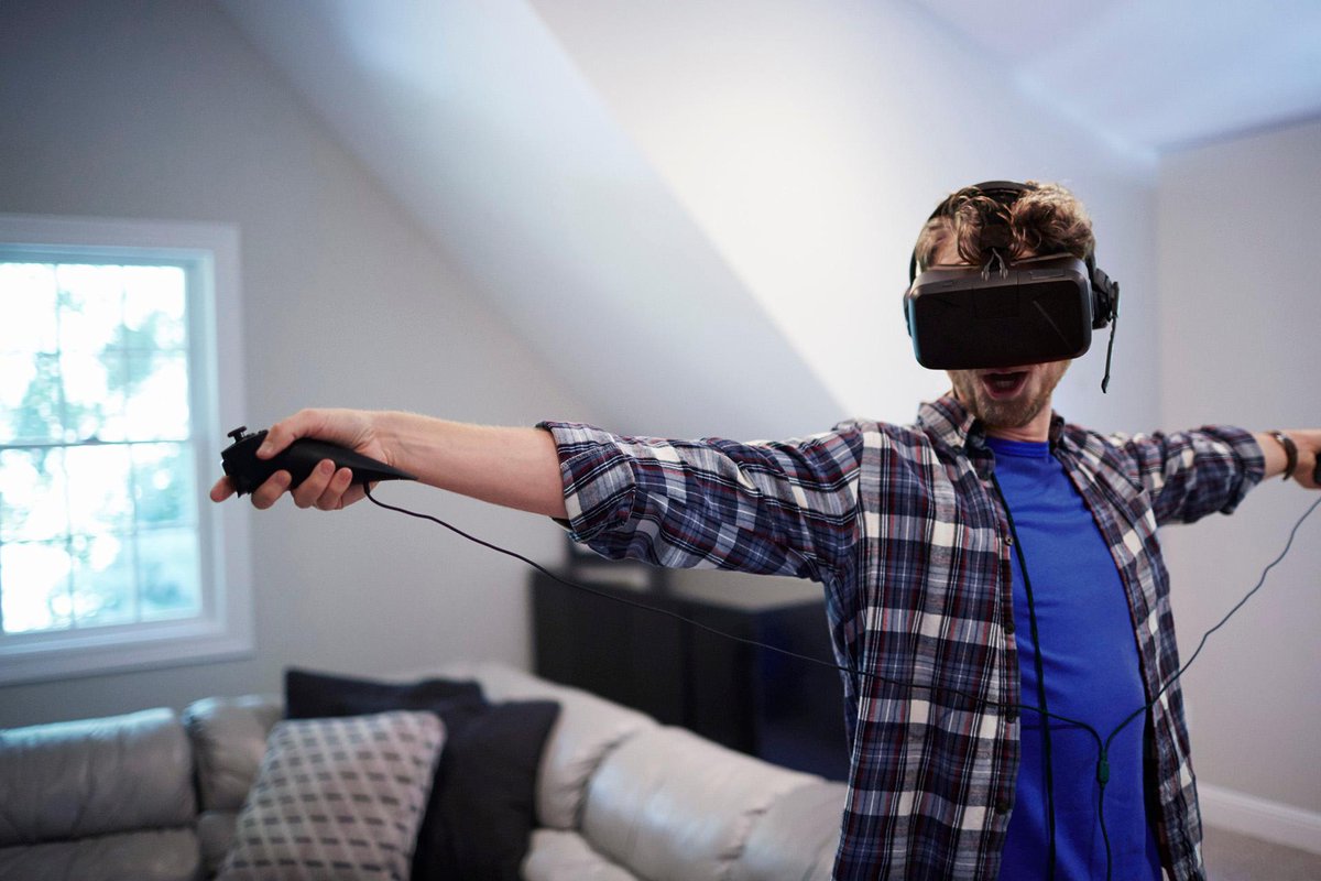 IntelCZandSK's tweet photo. Virtuální realita změní nejen podnikání, ale i práci lékařů, architektů a designerů. ▶ https://t.co/Rrd7R22ZMb https://t.co/Ud6gpS6Hg7