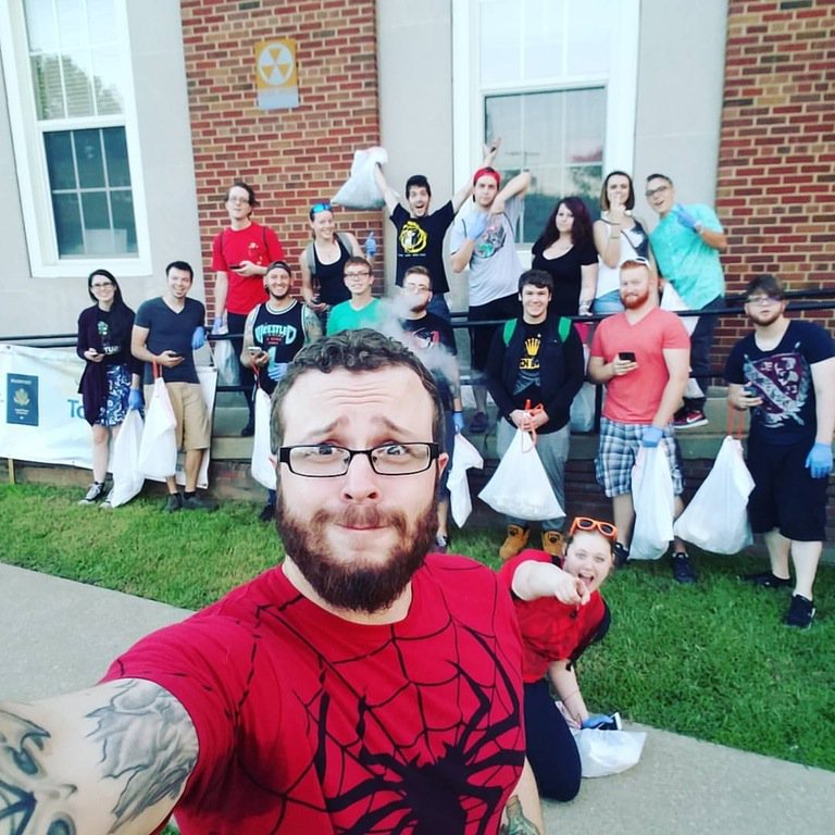 PokemonGoNews's tweet photo. u/snazyfuuu hosted a #PokemonGO community clean up event. What a great way to give back to the community. https://t.co/lq4Cjd3zkd