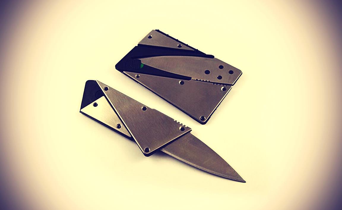 BudgetGearHead's tweet photo. 🔪Like FREE Stuff? Pretty slick folding credit card knife https://t.co/8x8k2pYKU6 #bushcraft #survivalkit #multitoo https://t.co/XwUwQUBeEX