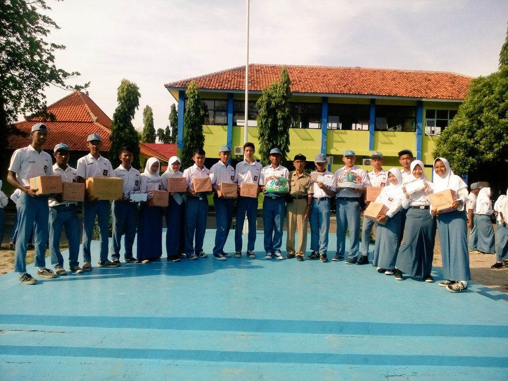 Selamat kepada para pemenang lomba 17san memperingati HUT RI ke-71
Terimakasih siswa-siswi yang sudah berpartisipasi