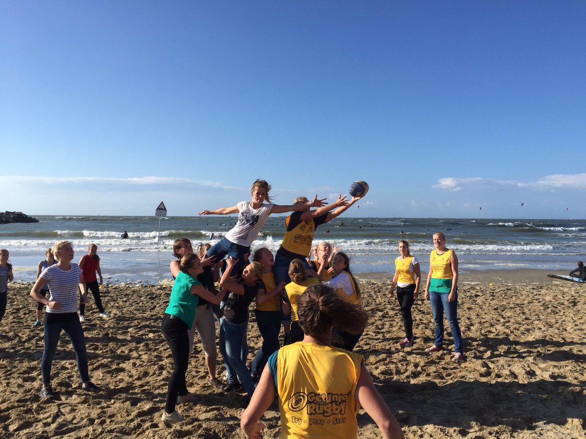 FlorinePost's tweet photo. #olympicexperience met @werkenbijEY was fantastisch! #studenten bedankt voor jullie enthousiasme en fanatisme! https://t.co/CbA1Xw1Urc