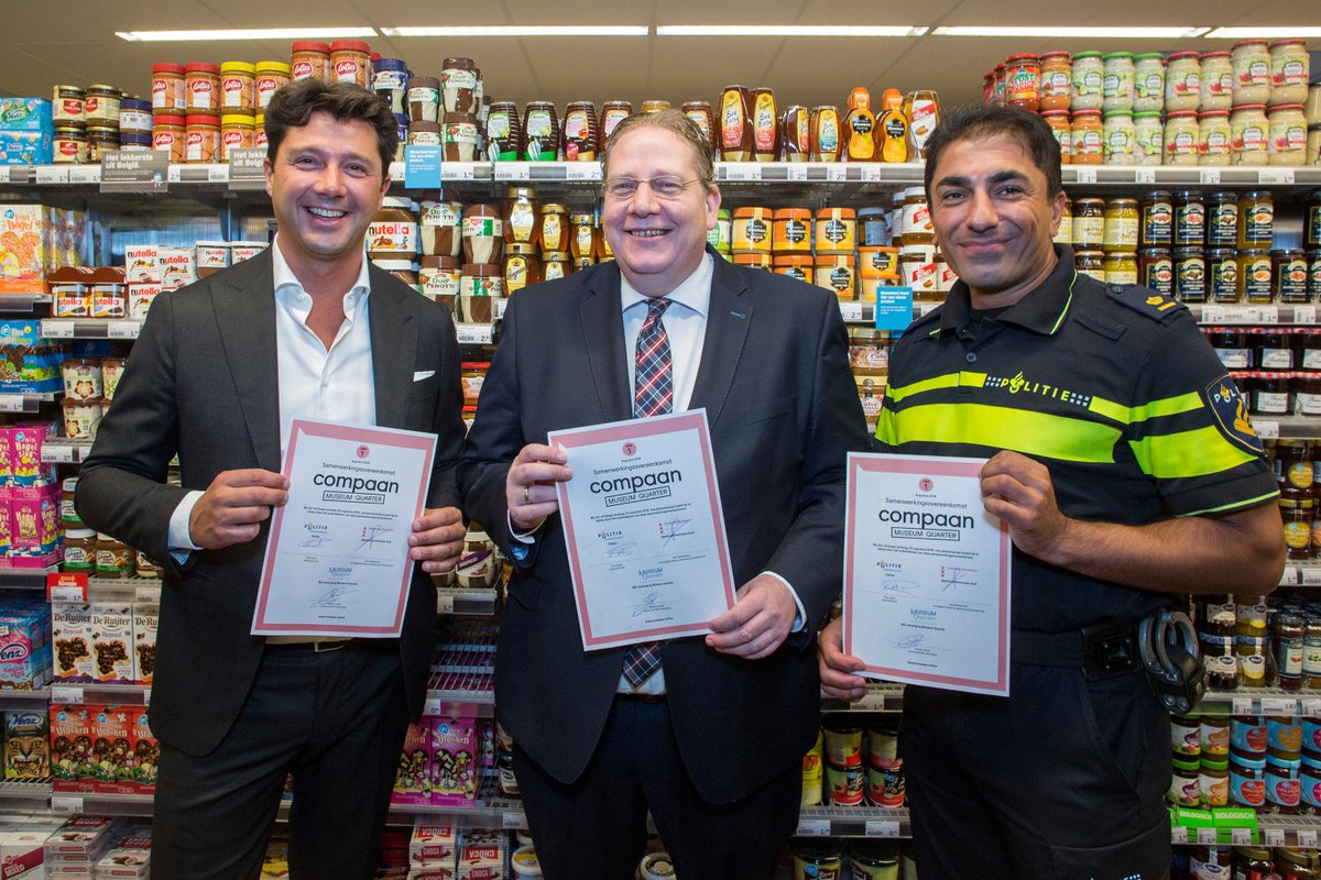 MartijnVerdult's tweet image. Kick off compaan.online Museum Quarter. Samenwerken aan een aantrekkelijk gebied @stadnco @Paulslettenhaar