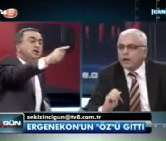 AKP'nin darbeyi araştırma kom. üyesi yaptığı Reşat Petek, ateşli bir FETÖ savunucusuymuş. 
m.youtube.com/watch?v=Et8Whf…