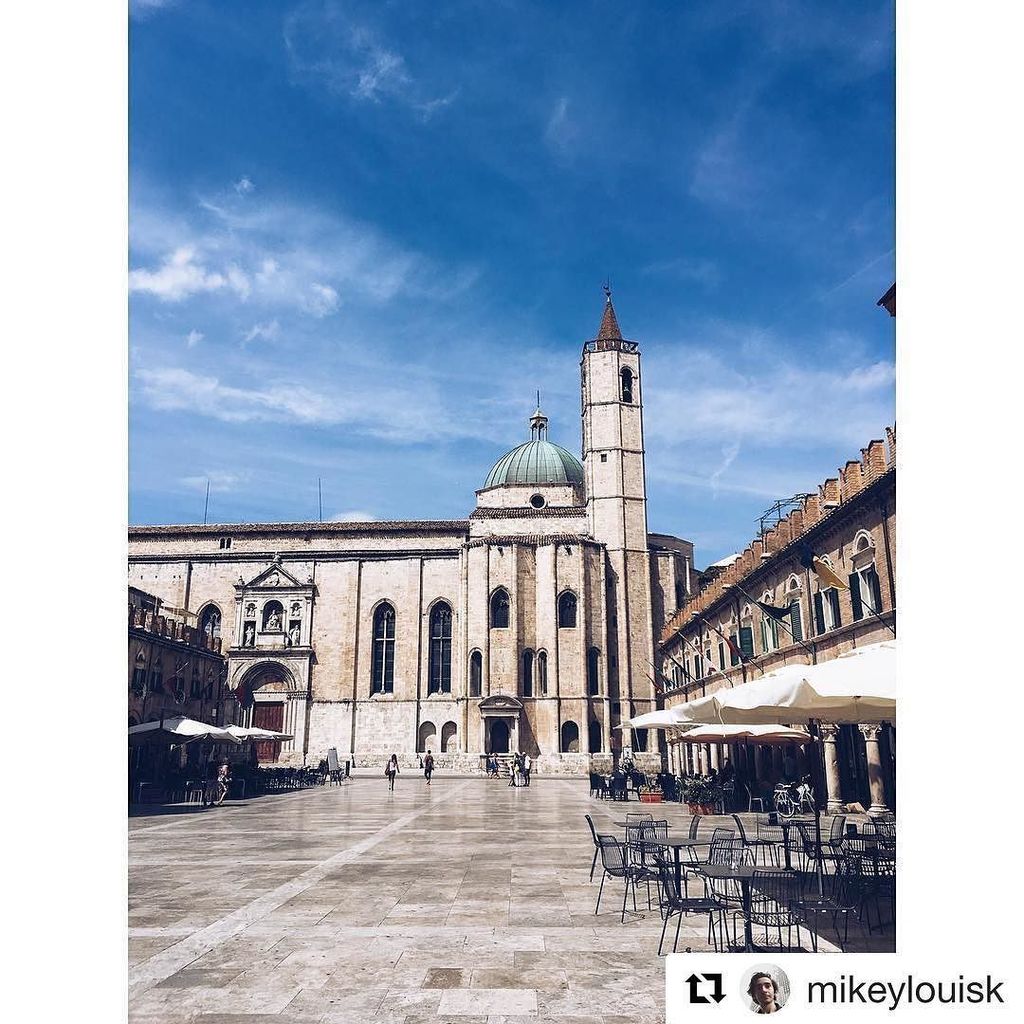 Visit_Ascoli's tweet photo. #Repost @mikeylouisk for #visitascoli
・・・
Here is the #samechurch but from #furtheraway be… https://t.co/jO6NS7Y31U https://t.co/yV2Ehnnx04