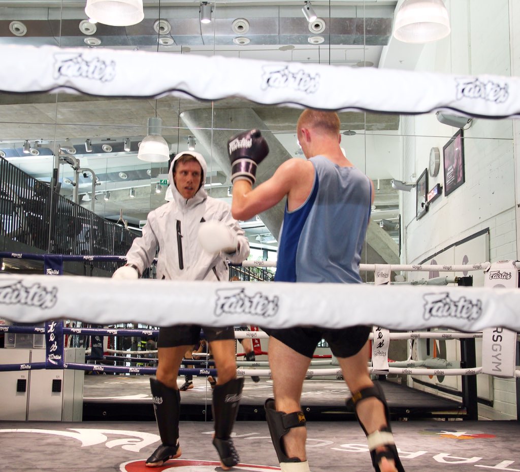 When those two get in the ring there is no messing about
Join Mati in today's sparring class at 1pm
Advanced level.