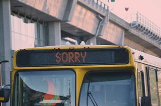 RapetonixYC's tweet photo. Cuando el transmilenio va lleno :( https://t.co/V7ww36eHfR