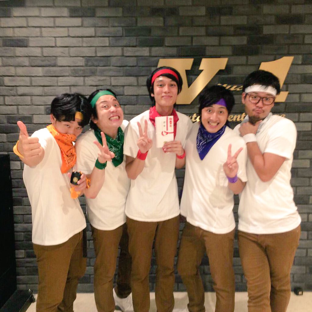 GRahAMBox_S's tweet photo. 『Wara-Natto』ご来場くださった皆様ありがとうございました！
我々グレアムボックス、ありがたいことに優勝することができました！
これもひとえに大豆の皆さんのおかげであります！
ナットゥ〜〜〜〜〜5！！！！！ https://t.co/5NgtBpmSSK