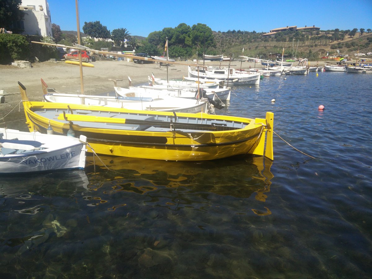 MarcGenevat's tweet image. Buscant la inspiració a Port Lligat per la @robocat2017 #RoboCAT17 #CasaDalí #SalvadorDalí. Qui té idees ja?