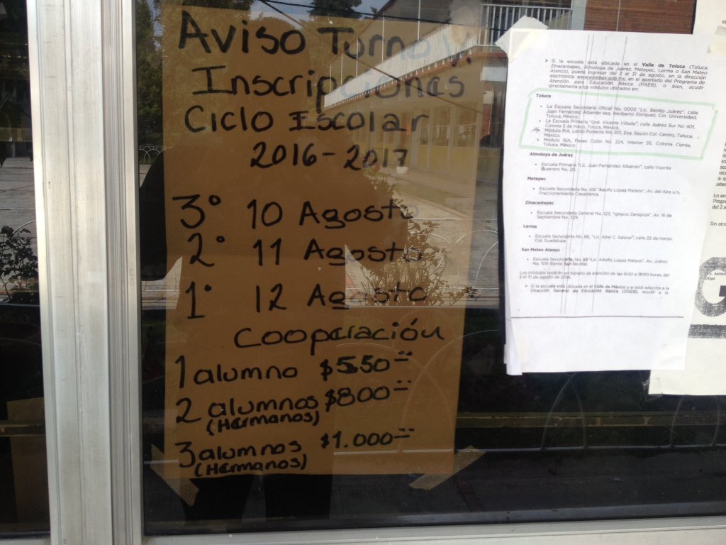HenryRenedo's tweet photo. Buenos días @VILLALVAZO13 en la escuela Sec. federalizada Agustín Melgar, no aceptan a los alumnos si no pagan https://t.co/5tMDrPShMF