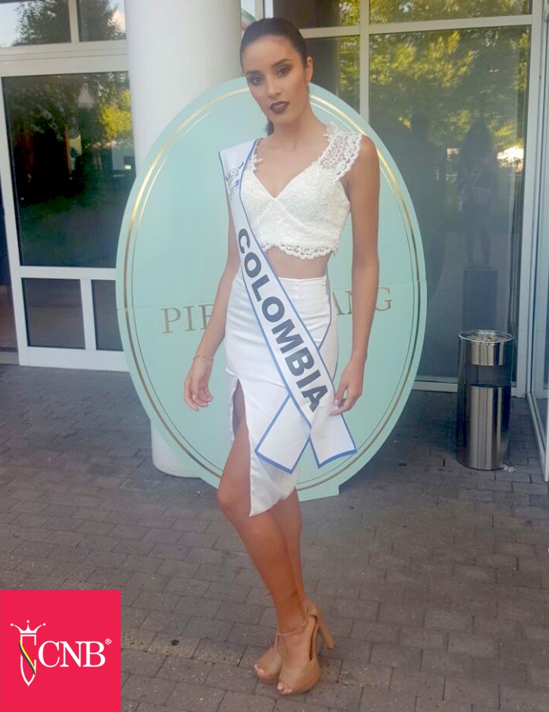 La #PrimeraPrincesa en Top Model of the World 2016, luciendo un diseño de <a href="/vasquezygarcia/">VASQUEZ & GARCIA</a>. #ReinadoColombia.