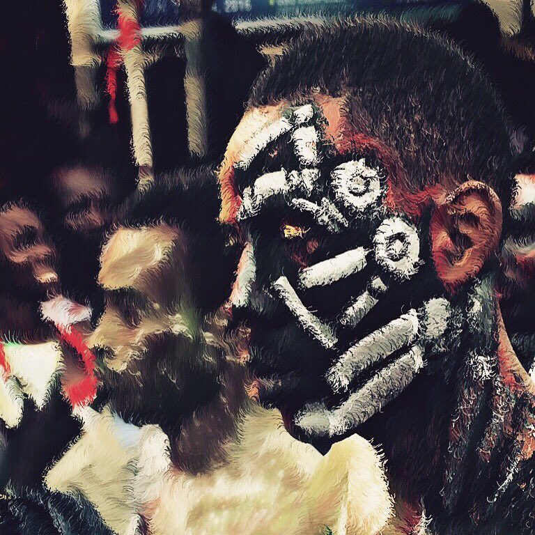 thePhonoShop's tweet photo. #chalewote2016 #African #art #music #festival #facepainting #trigraphy #phonoshopped https://t.co/QBcPQ3GT4z